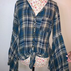 Flannel print bell sleeved top